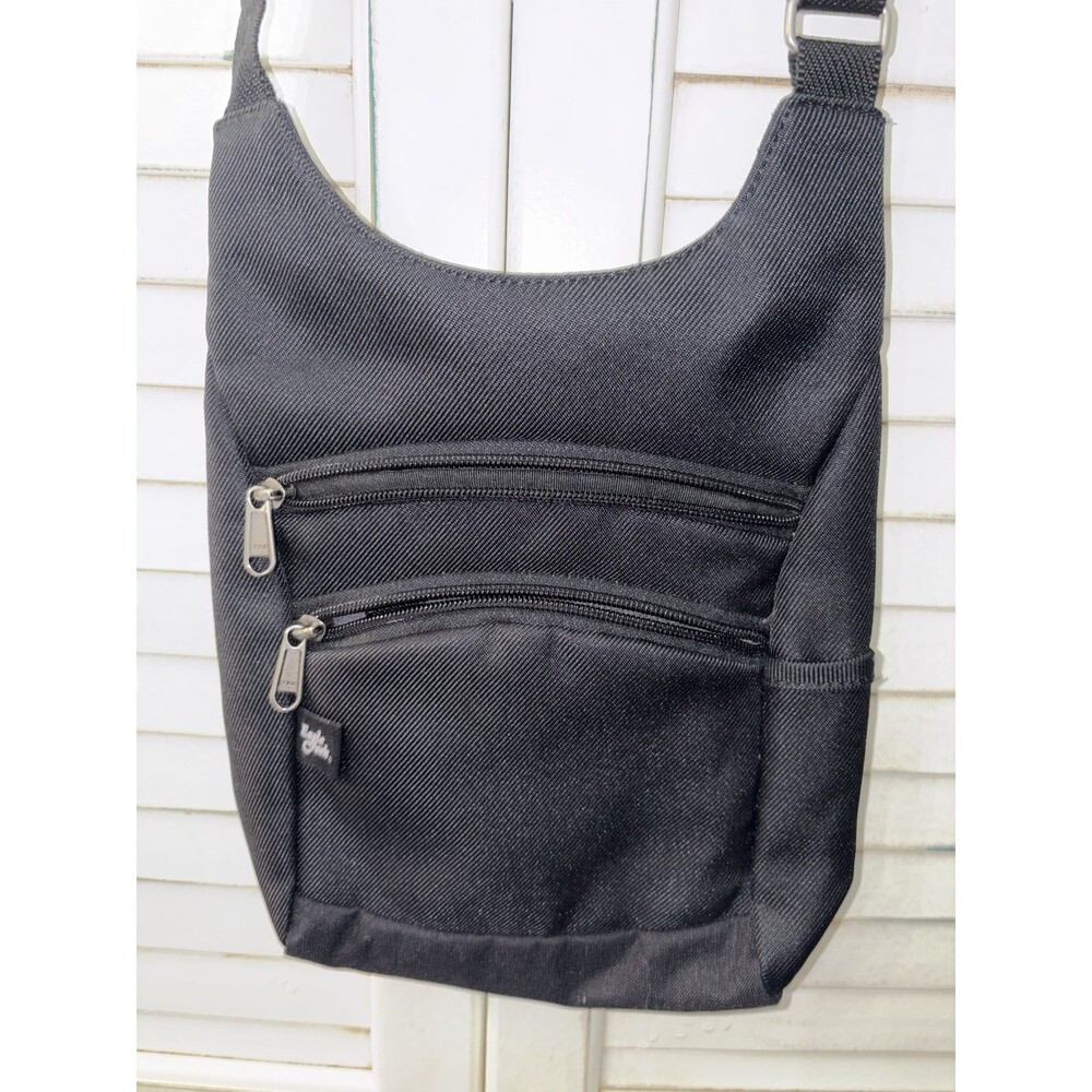 Eagle Creek Travel Black Crossbody Messenger Bag Purse